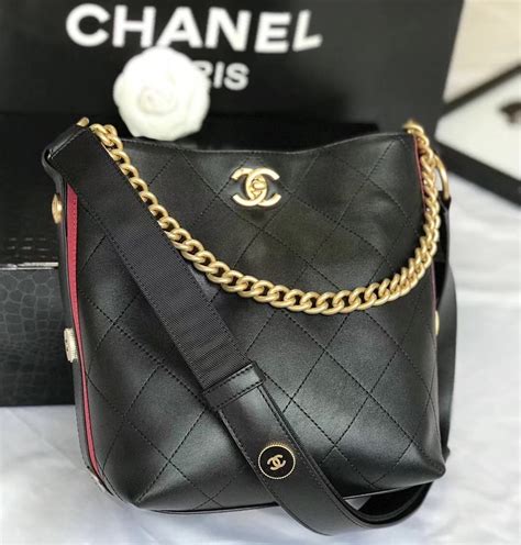 onde sao fabricadas as bolsas chanel|bolsa Chanel original.